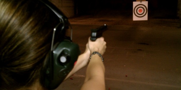 Book Review: Women Learning to Shoot by Diane Nicholl and Vicki Farnam Book Review: Women Learning to Shoot by Diane Nicholl and Vicki Farnam