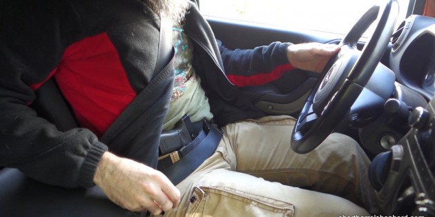 Tips on dealing with a zip hoodie or jacket Tips on dealing with a zip hoodie or jacket
